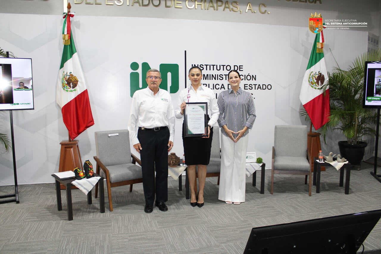 IAP Chiapas entrega 23 certificados de competencias laborales a la SESAECH en el estándar de Igualdad de Género