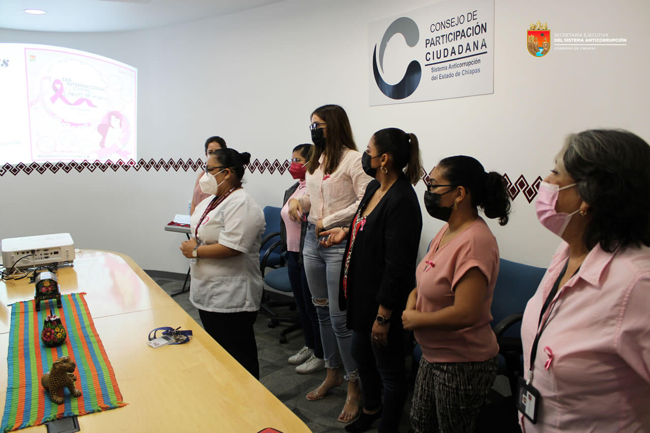Servidoras públicas de la SESAECH participan en Taller de Cáncer de Mama y Autoexploración Mamaria