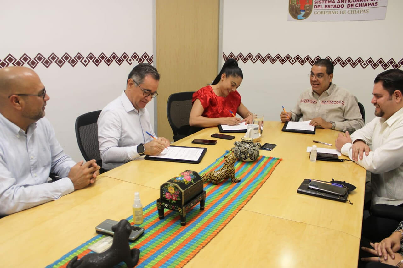 Firman Coalición por la Integridad el Comité Coordinador del SAECH y CANACO SERVYTUR Tuxtla