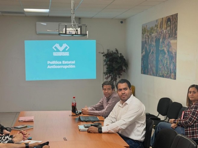 Reunión de trabajo encabezada por la SESAECH en la sala Rosario Castellanos de la Secretaría de la Mujer e Igualdad de Género